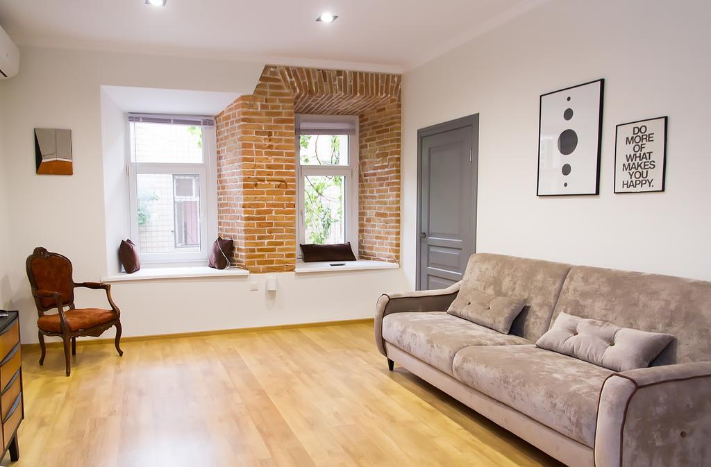 Apartment In The Center Of Odessa Eksteriør billede